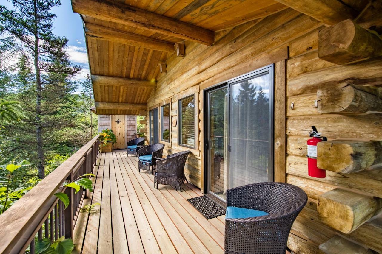 Stillpoint Lodge - All-Inclusive Halibut Cove Exteriér fotografie