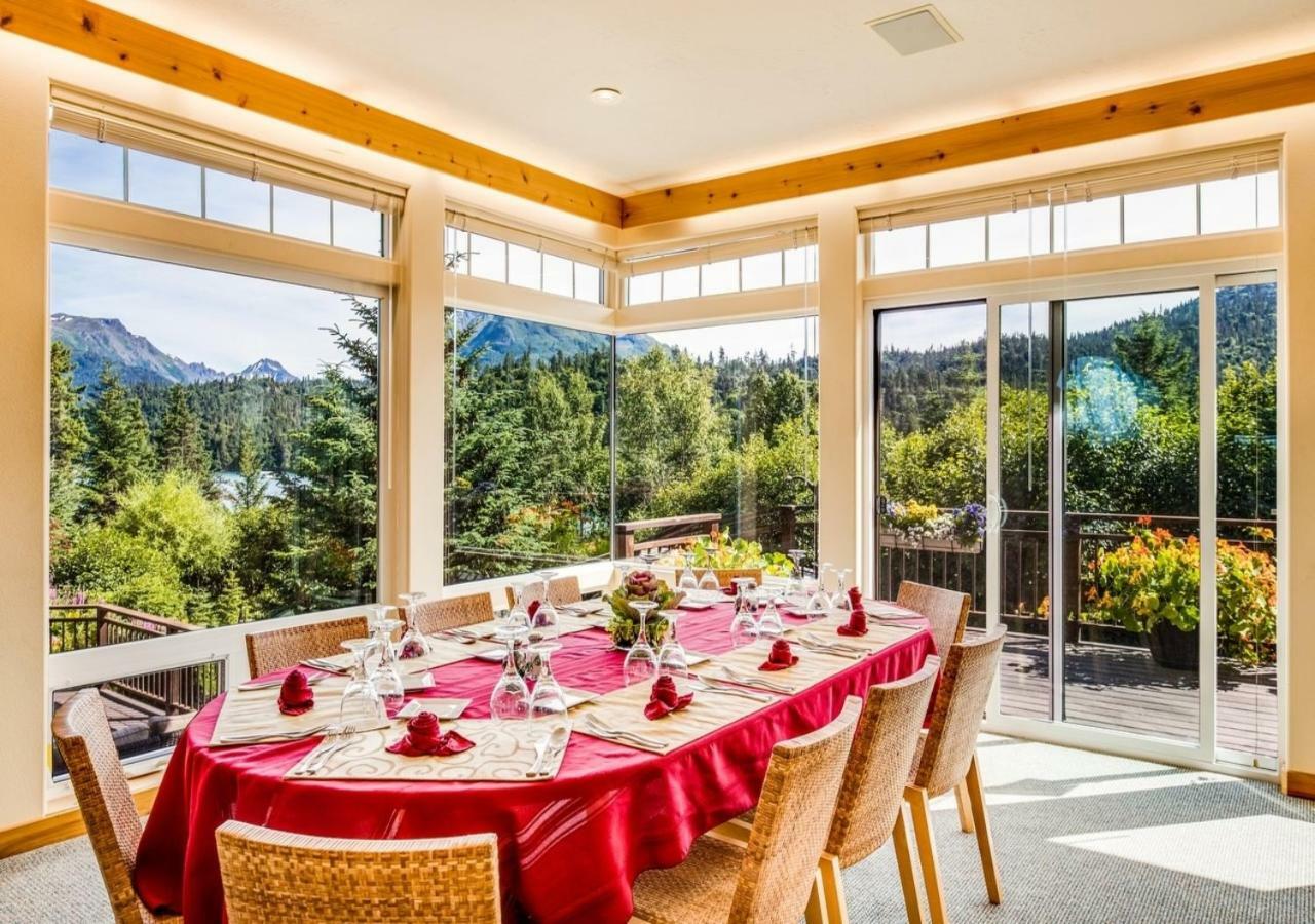 Stillpoint Lodge - All-Inclusive Halibut Cove Exteriér fotografie