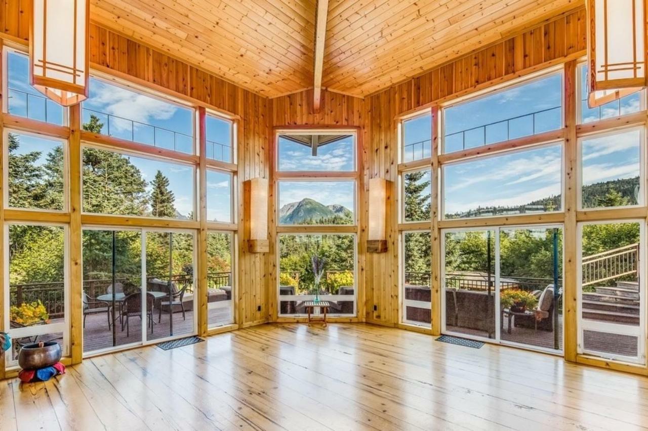 Stillpoint Lodge - All-Inclusive Halibut Cove Exteriér fotografie