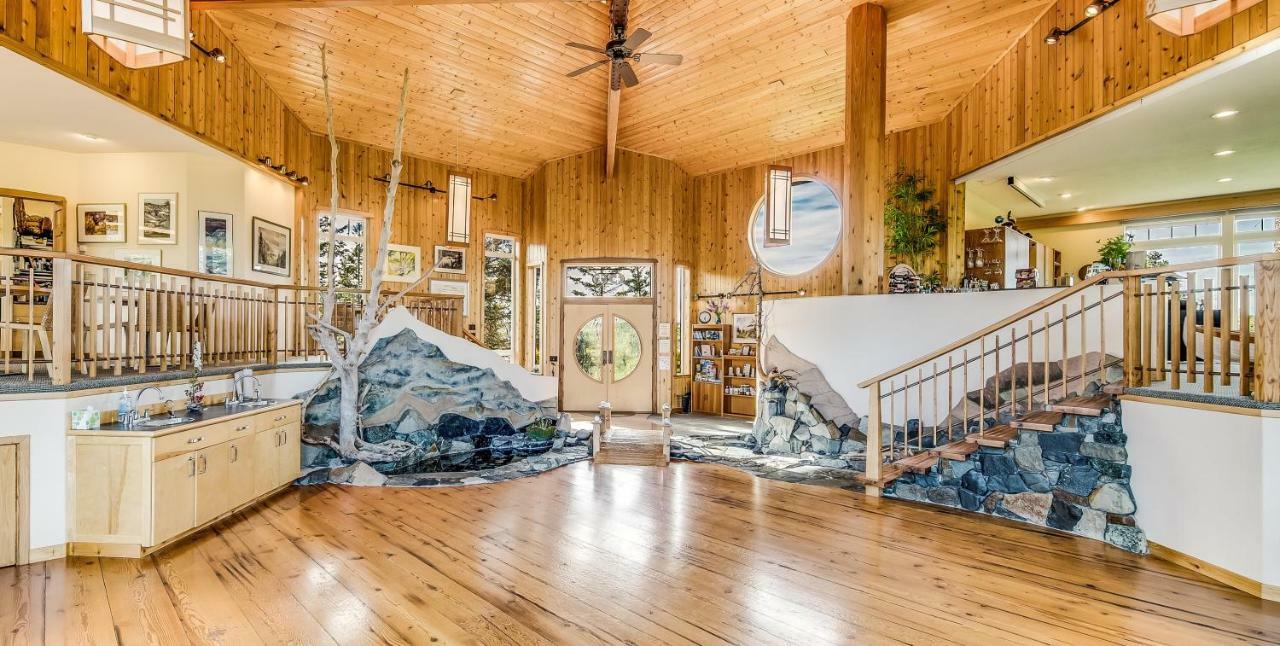 Stillpoint Lodge - All-Inclusive Halibut Cove Exteriér fotografie