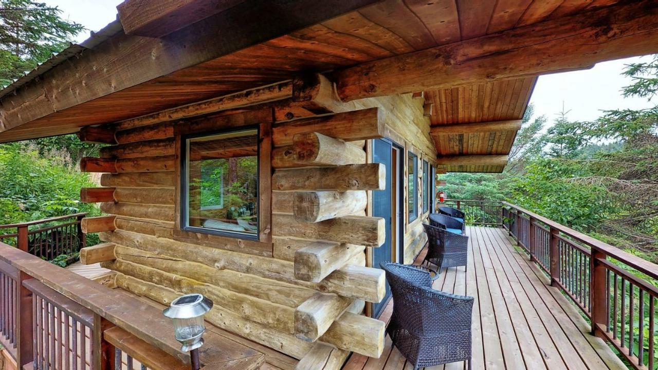 Stillpoint Lodge - All-Inclusive Halibut Cove Exteriér fotografie