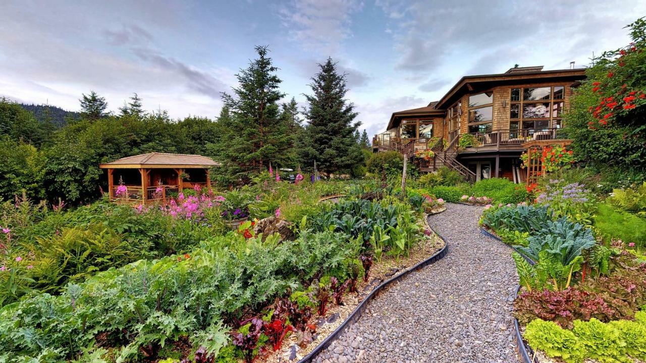 Stillpoint Lodge - All-Inclusive Halibut Cove Exteriér fotografie