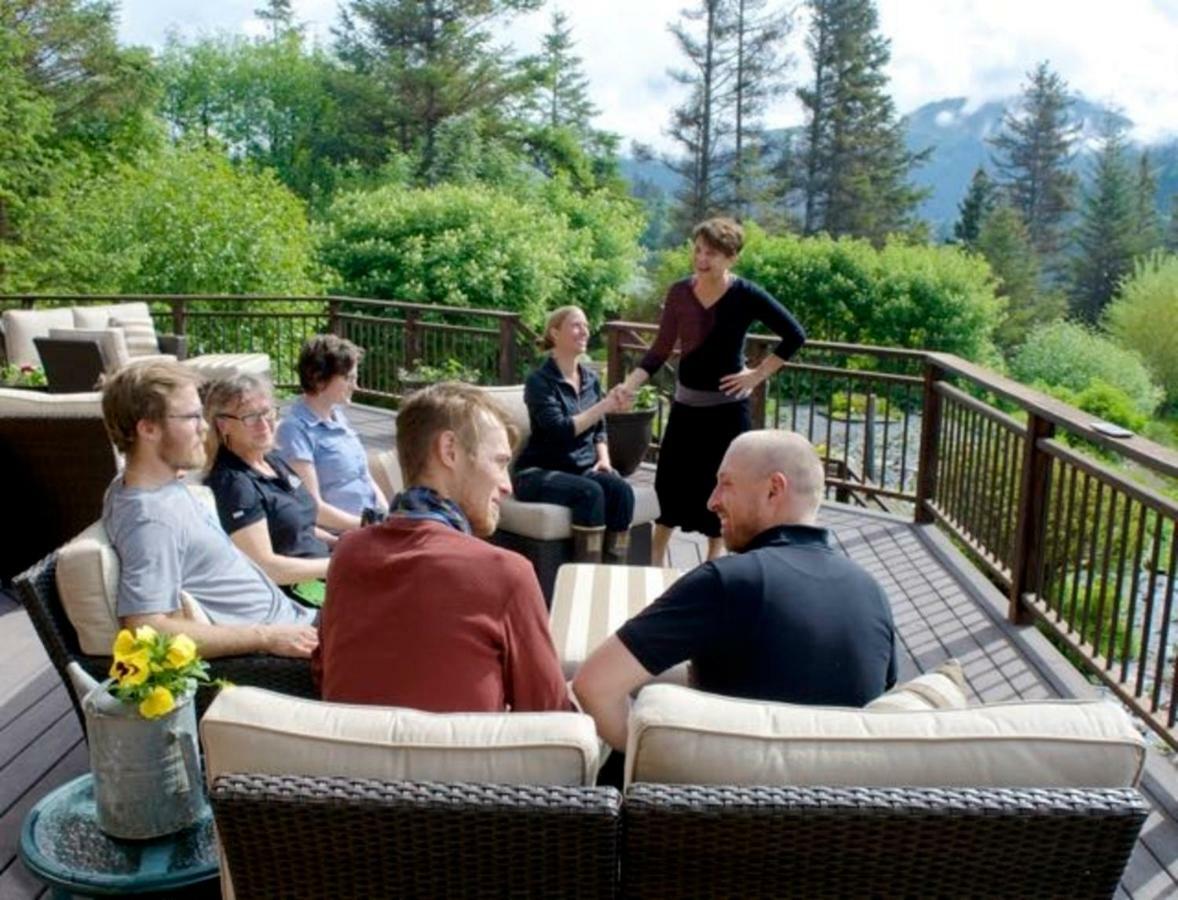 Stillpoint Lodge - All-Inclusive Halibut Cove Exteriér fotografie
