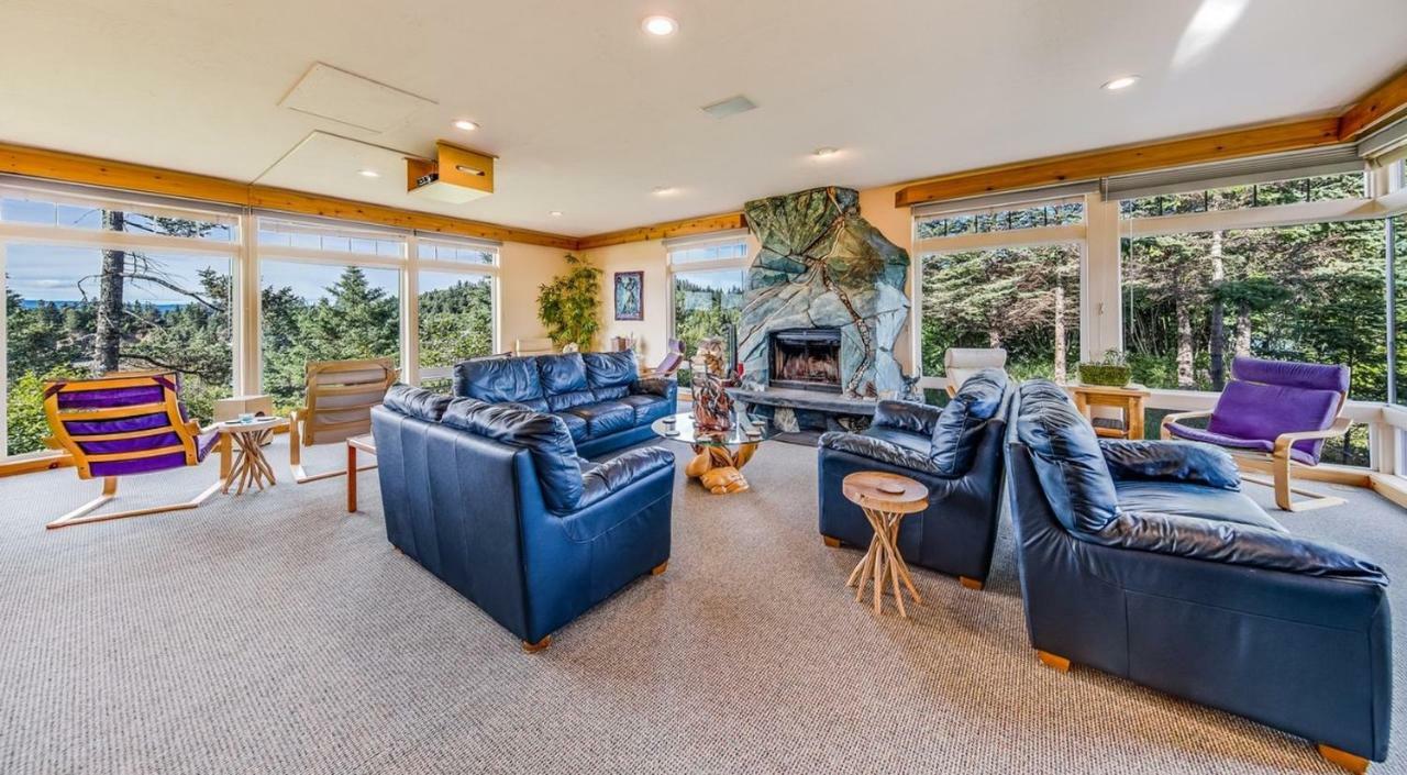 Stillpoint Lodge - All-Inclusive Halibut Cove Exteriér fotografie